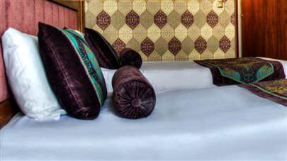 اتاق دو تخته تویین هتل آریوبرزن شیراز